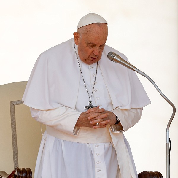 20230913T0645 POPE AUDIENCE HERNANDEZ 1765168_t600