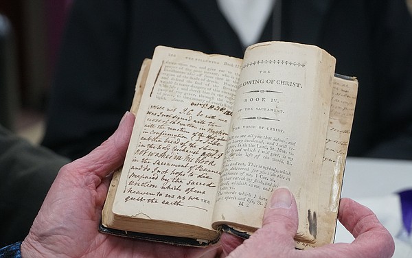 20231120T1015 EUCHARISTIC WORD LONGING HEINLEIN 1768787_t600
