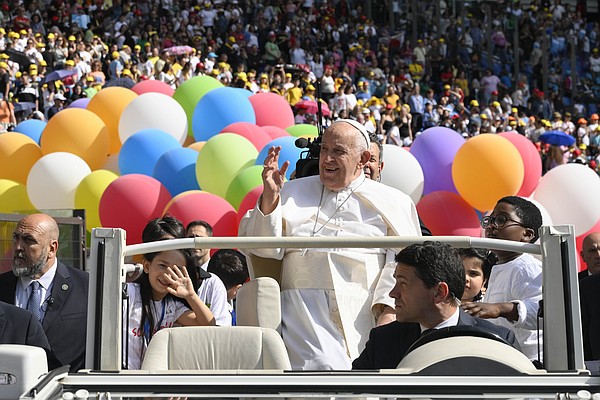 20240525T1426 POPE CHILDRENS DAY STADIUM 1777267_t600