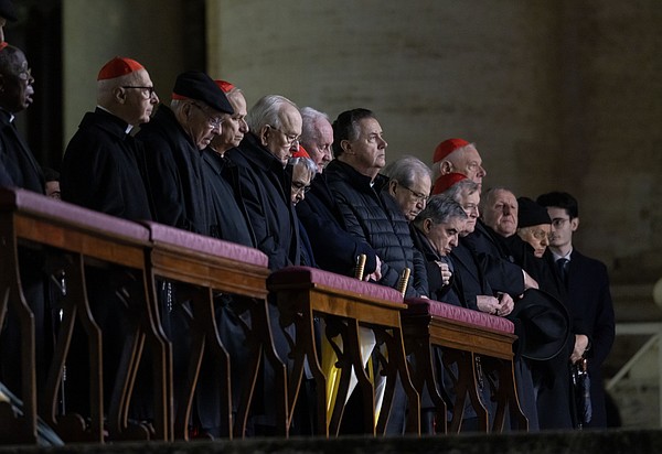 20250224T1630 PAROLIN PRAYER STPETERS 1790615_t600