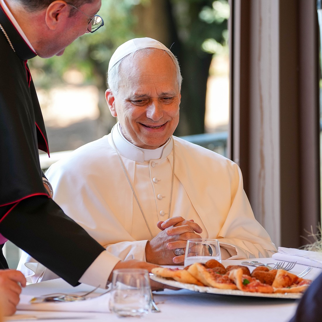 20250818T0845 POPE ALBANO POOR 1802716_t1100