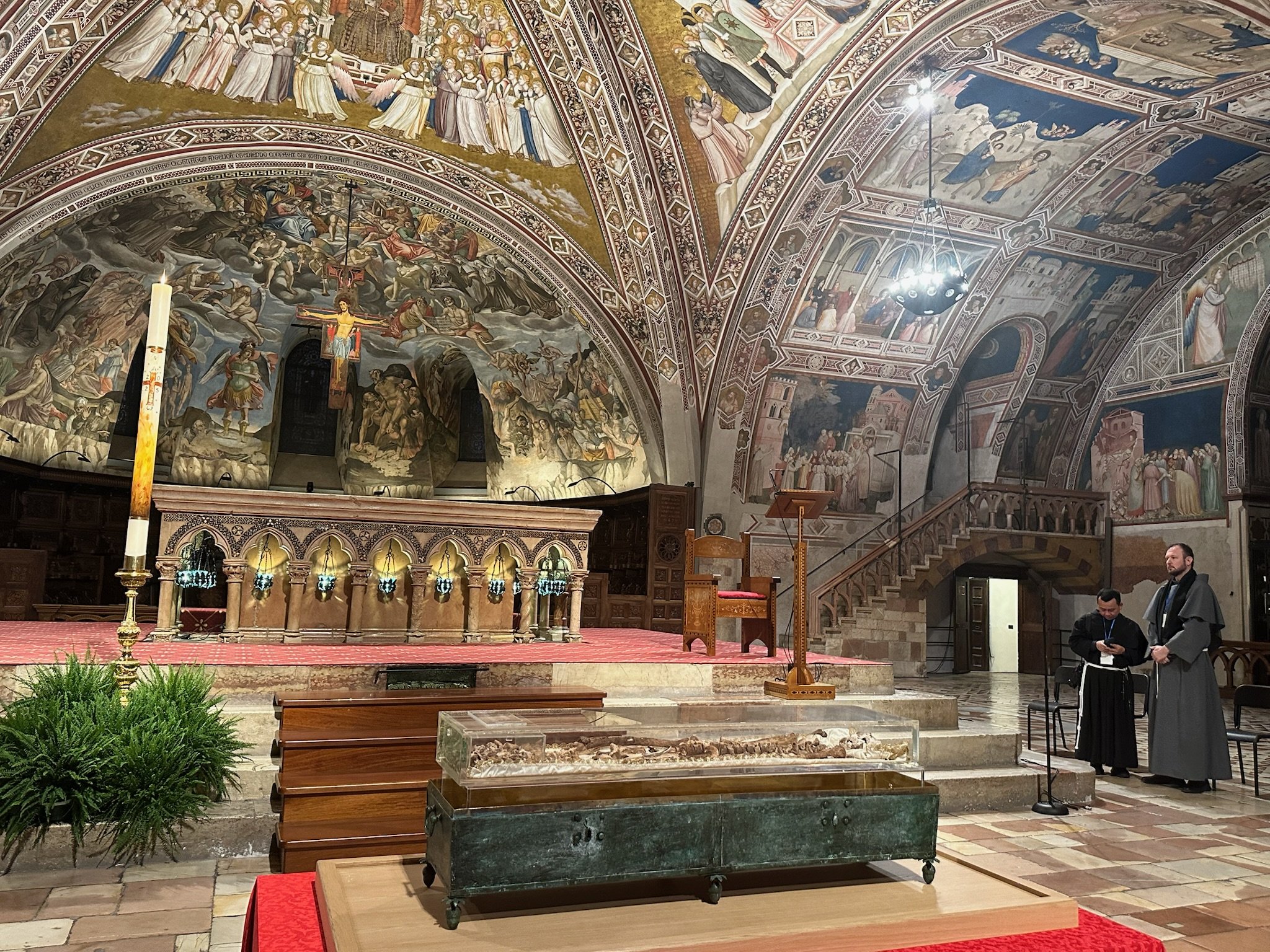 20260222T1608 ST FRANCIS RELICS VENERATION ASSISI 1813859