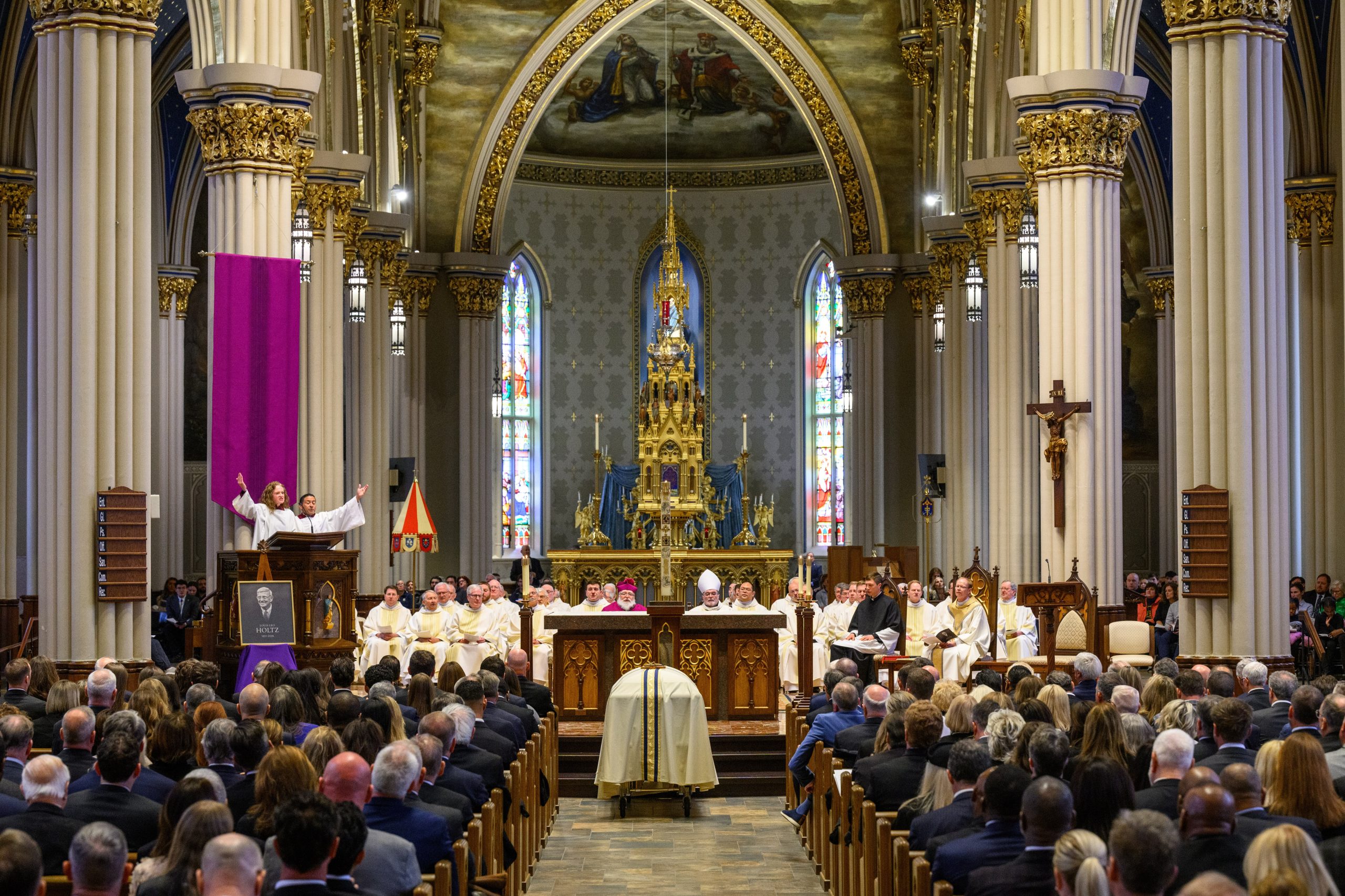 20260316T1925 LOU HOLTZ FUNERAL 1815308