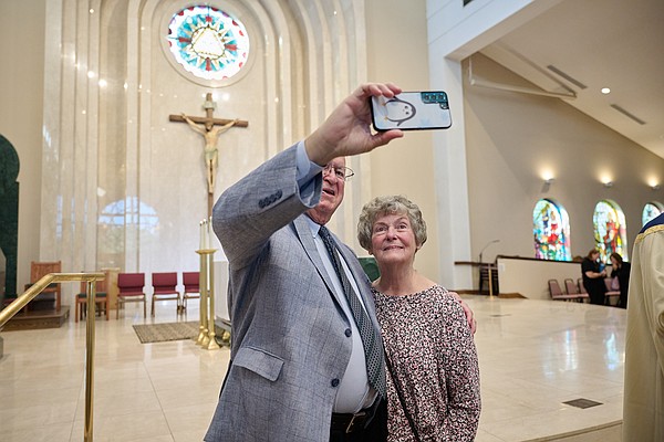 AnnivMass2024_StRoberts 2189_t600