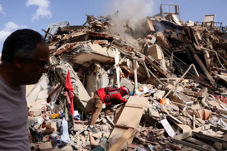 Bishop requests prayers, donations for those impacted by Venezuelan quakes